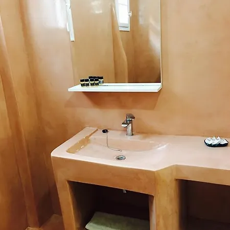 Onar & Residences Pensión Pisses