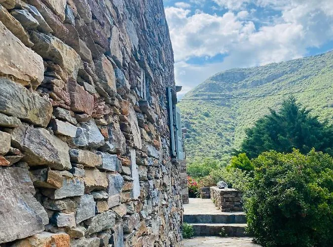 Onar & Residences Guest house Pisses