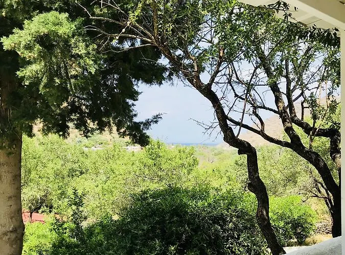 Onar & Residences 3*